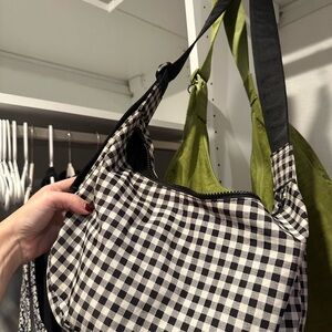 Baggu gingham medium crescent